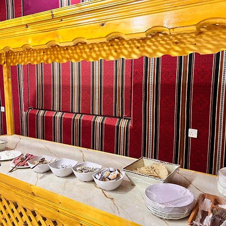 Scarlet Luxury Camp Wadi Rum Ngoại thất bức ảnh