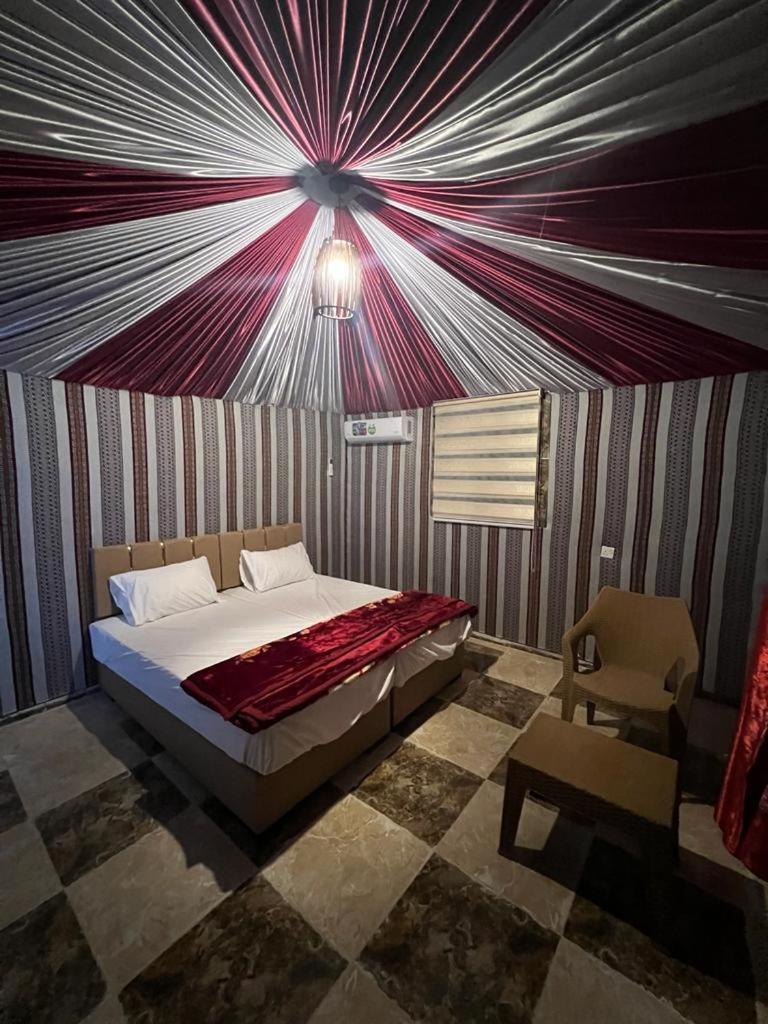 Scarlet Luxury Camp Wadi Rum Ngoại thất bức ảnh