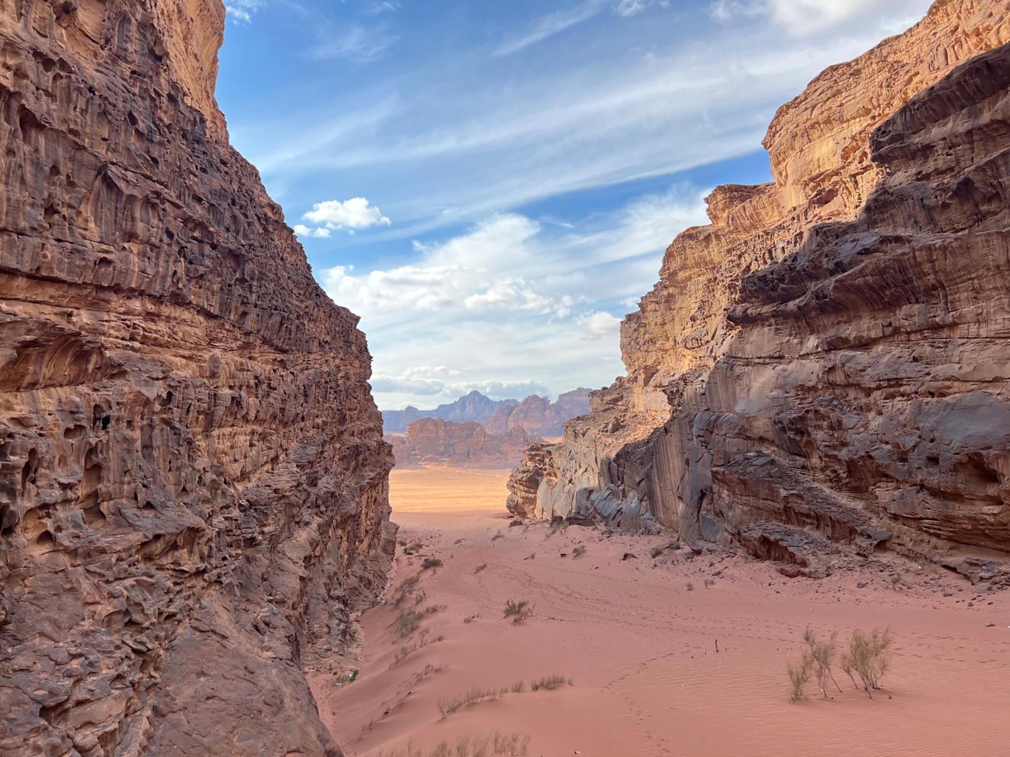 Scarlet Luxury Camp Wadi Rum Ngoại thất bức ảnh
